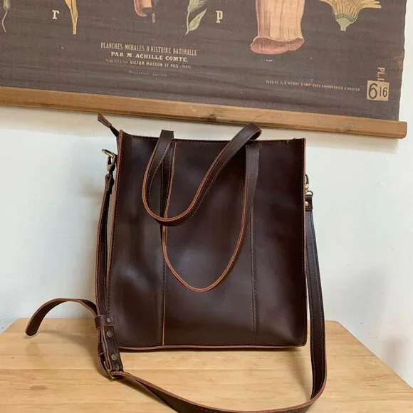 NWOT Portland Leather Large Lola Zipper Crossbody Tote in Grizzly - Picture 3 of 7